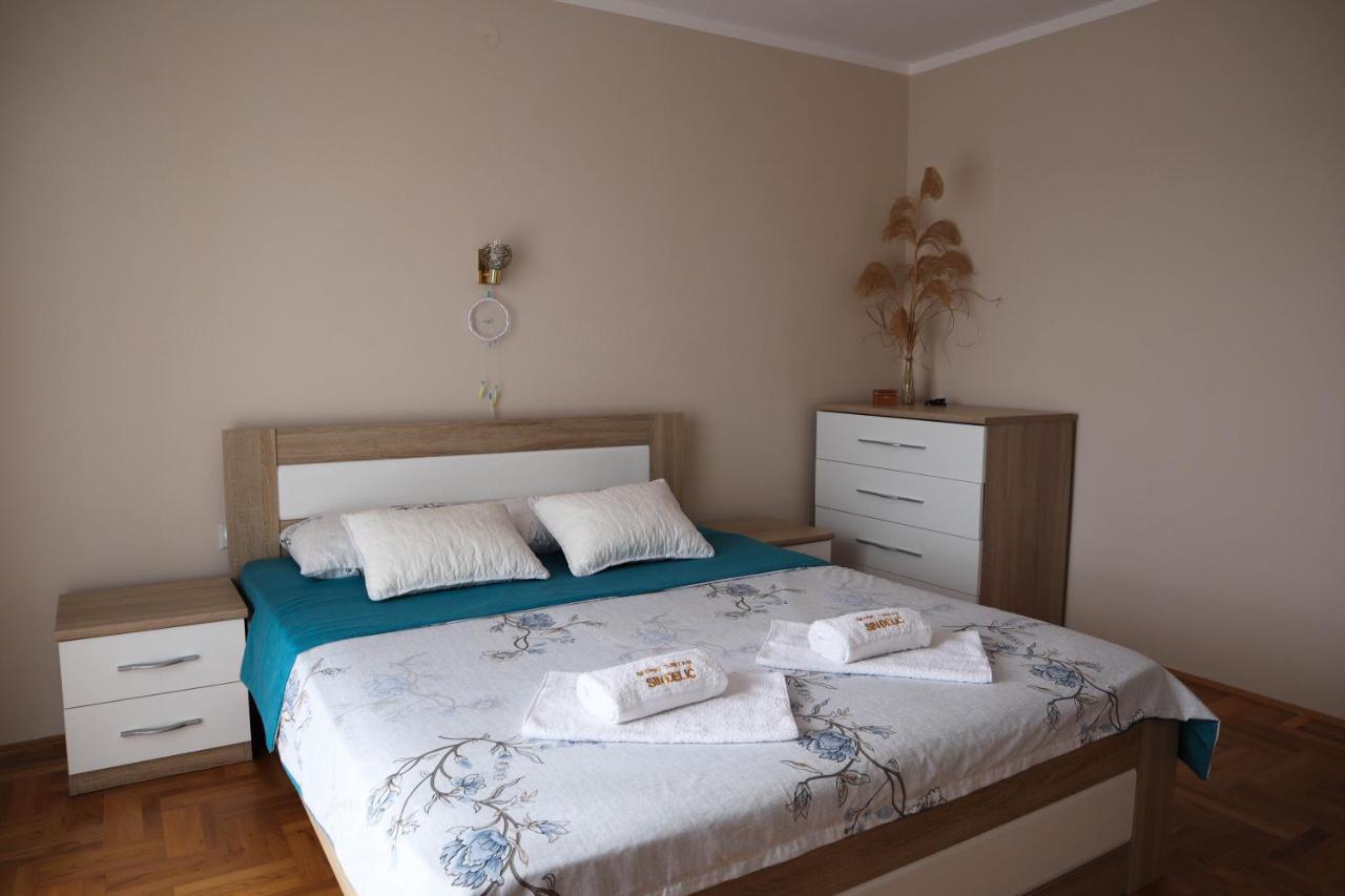 Domacinstvo Sindelic Hotel Ivanjica Ngoại thất bức ảnh